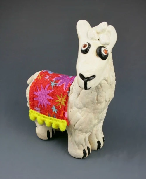 Sculpt a 3D llama sculpture with Activ-Clay air dry clay!